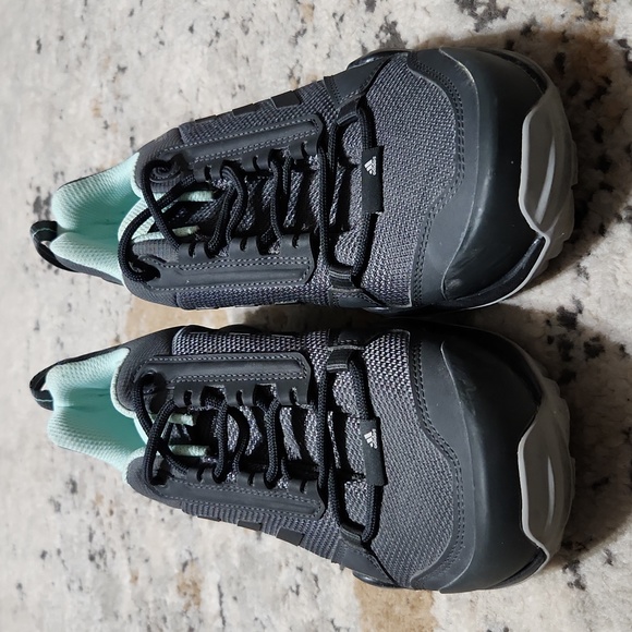 Adidas Terrex Trail Shoes - Picture 2 of 9